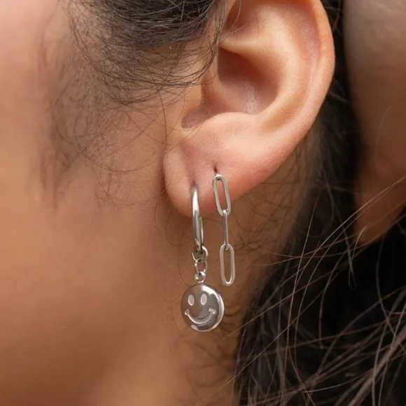 18K White Gold PVD Stainless Steel Paperclip Earrings With Post 👀 - Picture 6 of 10